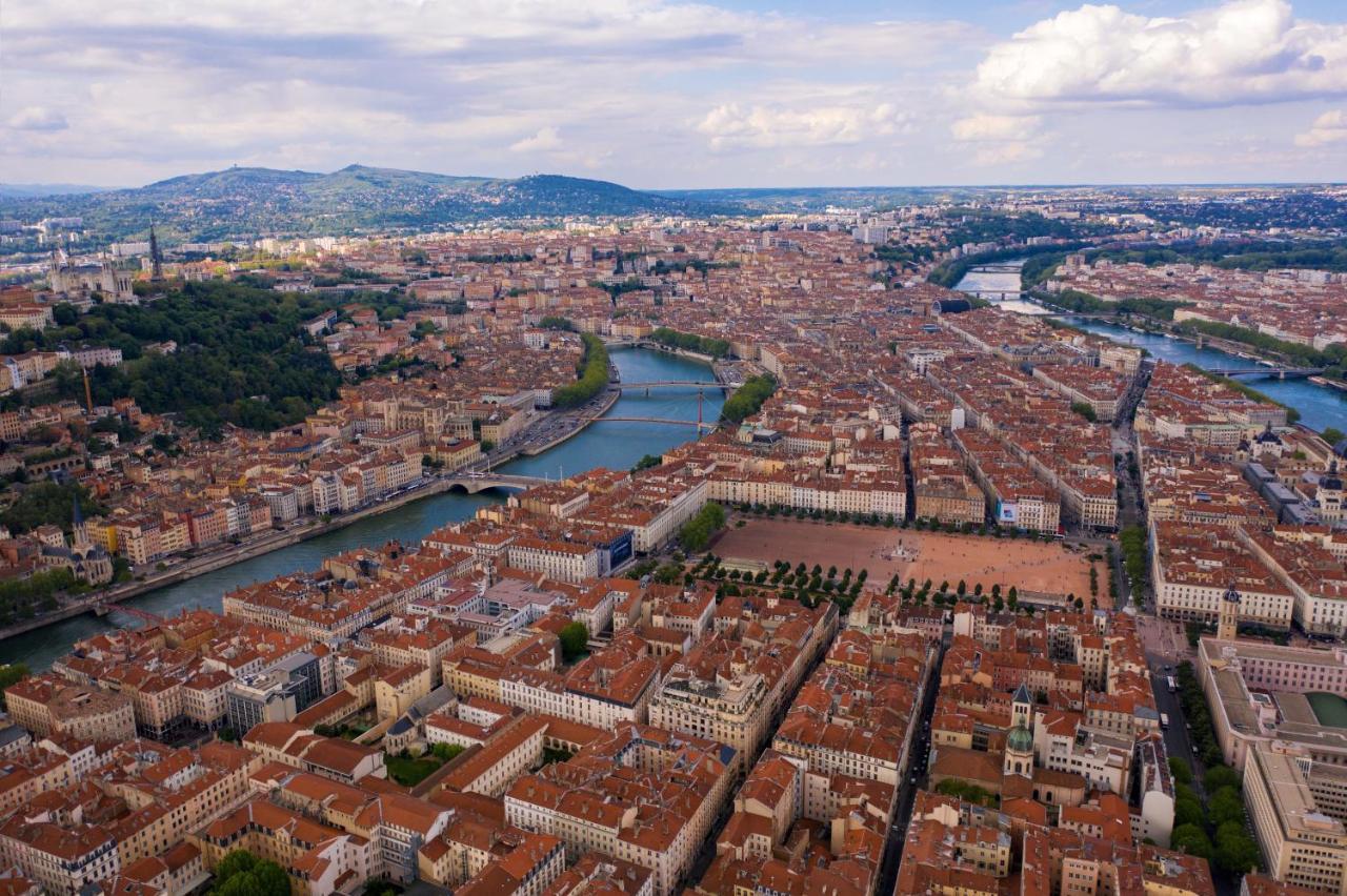 J'irais dormir à Lyon Lião Exterior foto